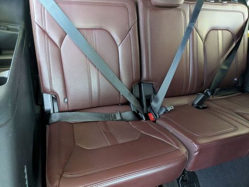 Used 2024 Ford Expedition Limited AWD/4WD image 30