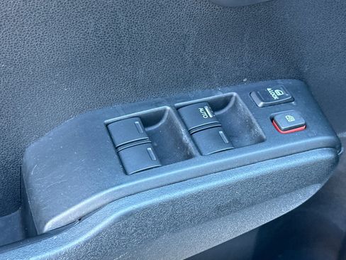 Used 2013 Honda Fit Sport image 13