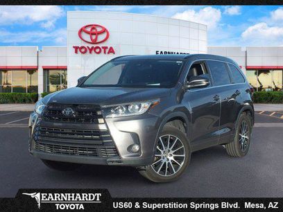 Certified 2017 Toyota Highlander SE