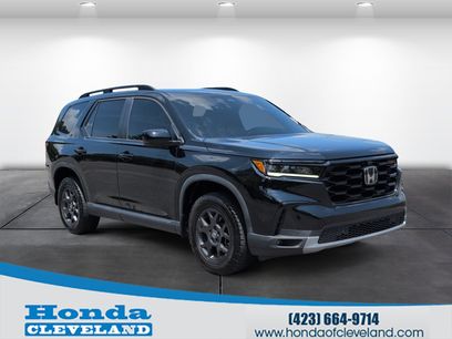 Certified 2025 Honda Pilot TrailSport