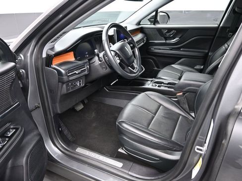 Used 2022 Lincoln Corsair Reserve w/ Sport Package AWD/4WD image 9