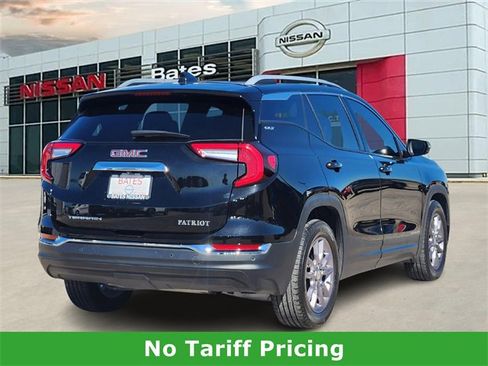 Used 2022 GMC Terrain SLT w/ Tech Package image 4