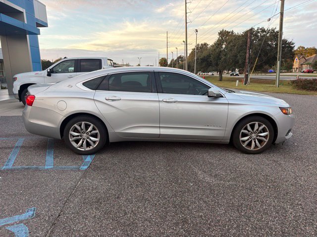 Used 2016 Chevrolet Impala LT FWD image 4