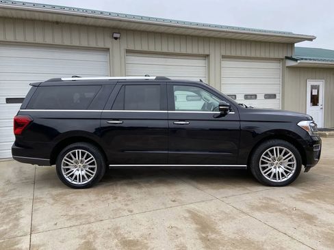 Used 2023 Ford Expedition Max Limited image 8