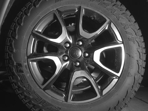 Used 2025 Jeep Compass Trailhawk image 14