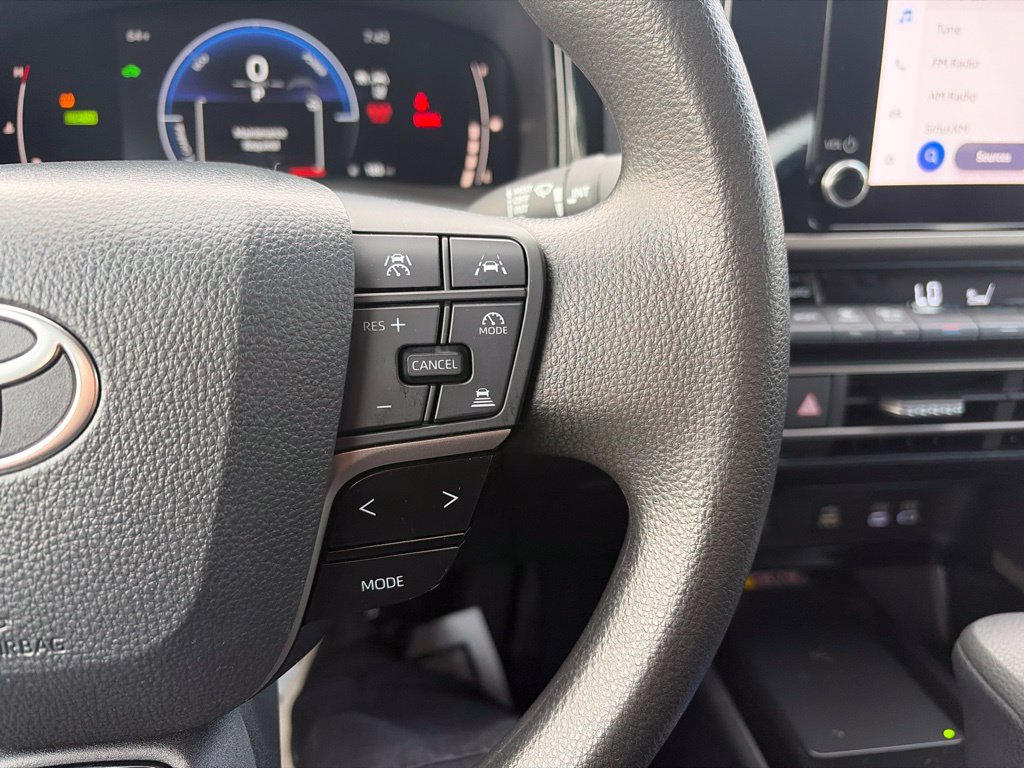 Used 2025 Toyota Camry LE FWD image 24