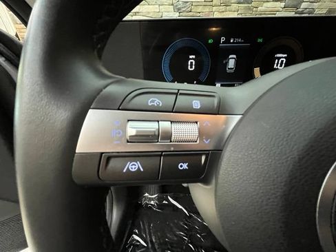 Used 2024 Hyundai Kona SEL AWD/4WD image 21