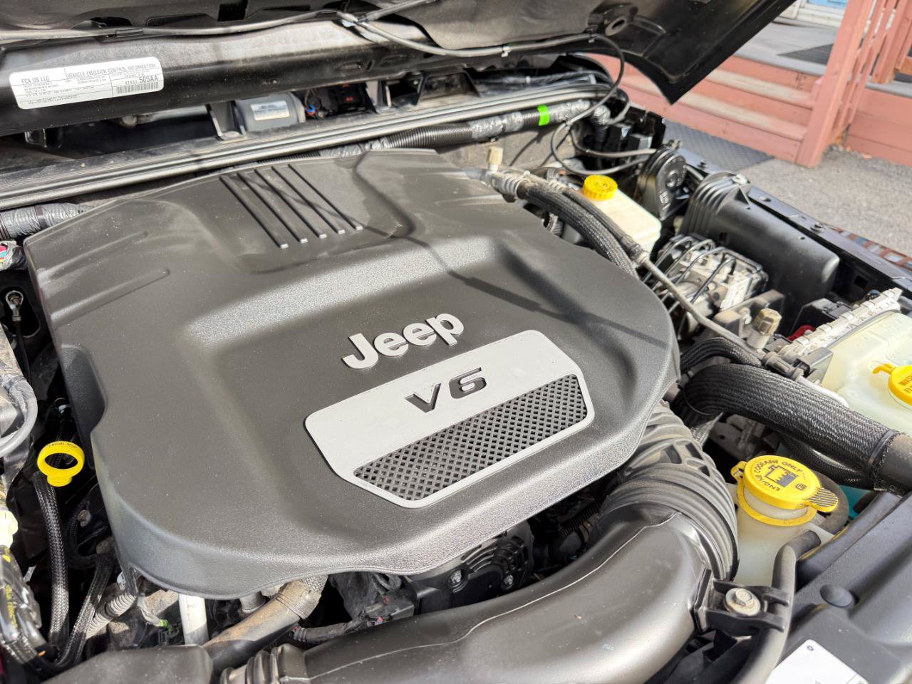 Used 2016 Jeep Wrangler Unlimited Sahara w/ Connectivity Group AWD/4WD image 72