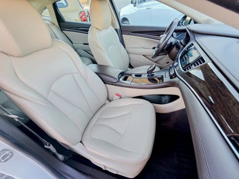 Used 2017 Buick LaCrosse Preferred image 36