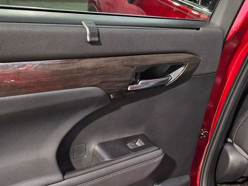 Used 2022 Toyota Highlander Platinum image 35