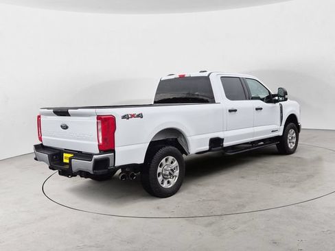 Used 2024 Ford F350 XLT AWD/4WD image 5