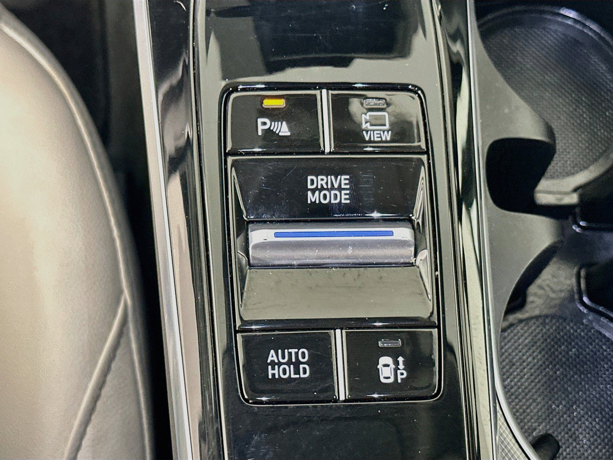 Used 2021 Hyundai Sonata Limited w/ Preferred Accessory Package FWD image 26