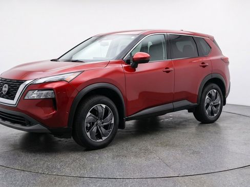 Used 2025 Nissan Rogue SV AWD/4WD image 3