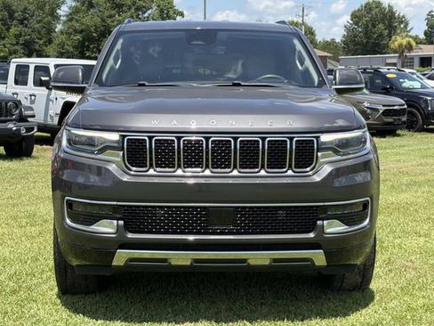 Used 2022 Jeep Wagoneer Series III w/ Flexible Seating Group RWD image 3