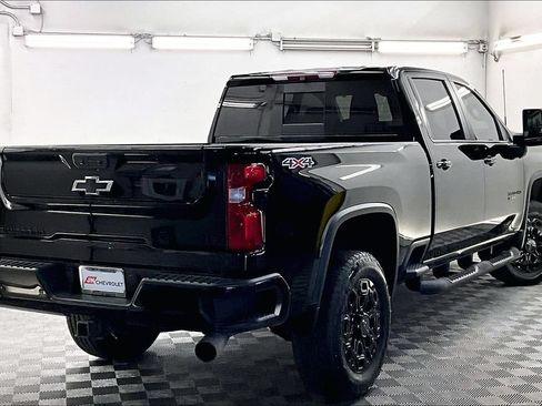 Used 2022 Chevrolet Silverado 3500 LT w/ All Star Edition AWD/4WD image 12