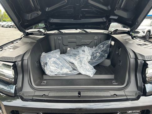 New 2025 GMC Hummer EV 2X w/ LPO, Dark Essentials Package image 29