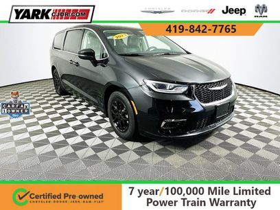 Certified 2023 Chrysler Pacifica Touring-L