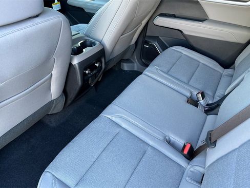 New 2025 GMC Acadia Elevation image 10