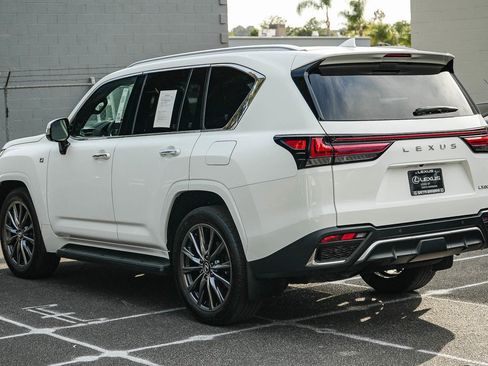 Used 2024 Lexus LX 600 F Sport AWD/4WD image 4