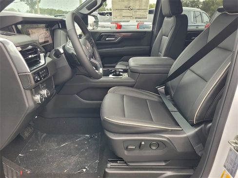 New 2026 GMC Yukon Elevation image 4