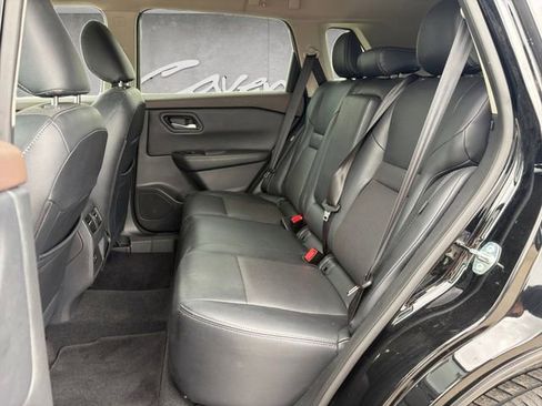 Used 2021 Nissan Rogue SV FWD image 22