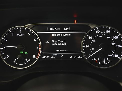 Used 2023 Nissan Pathfinder SV image 15