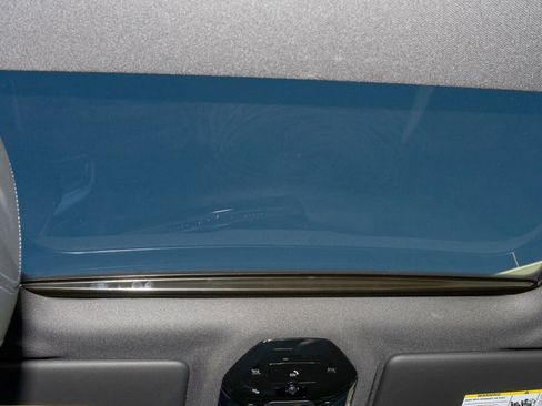 Used 2025 BMW 530i w/ M Sport Package RWD image 20