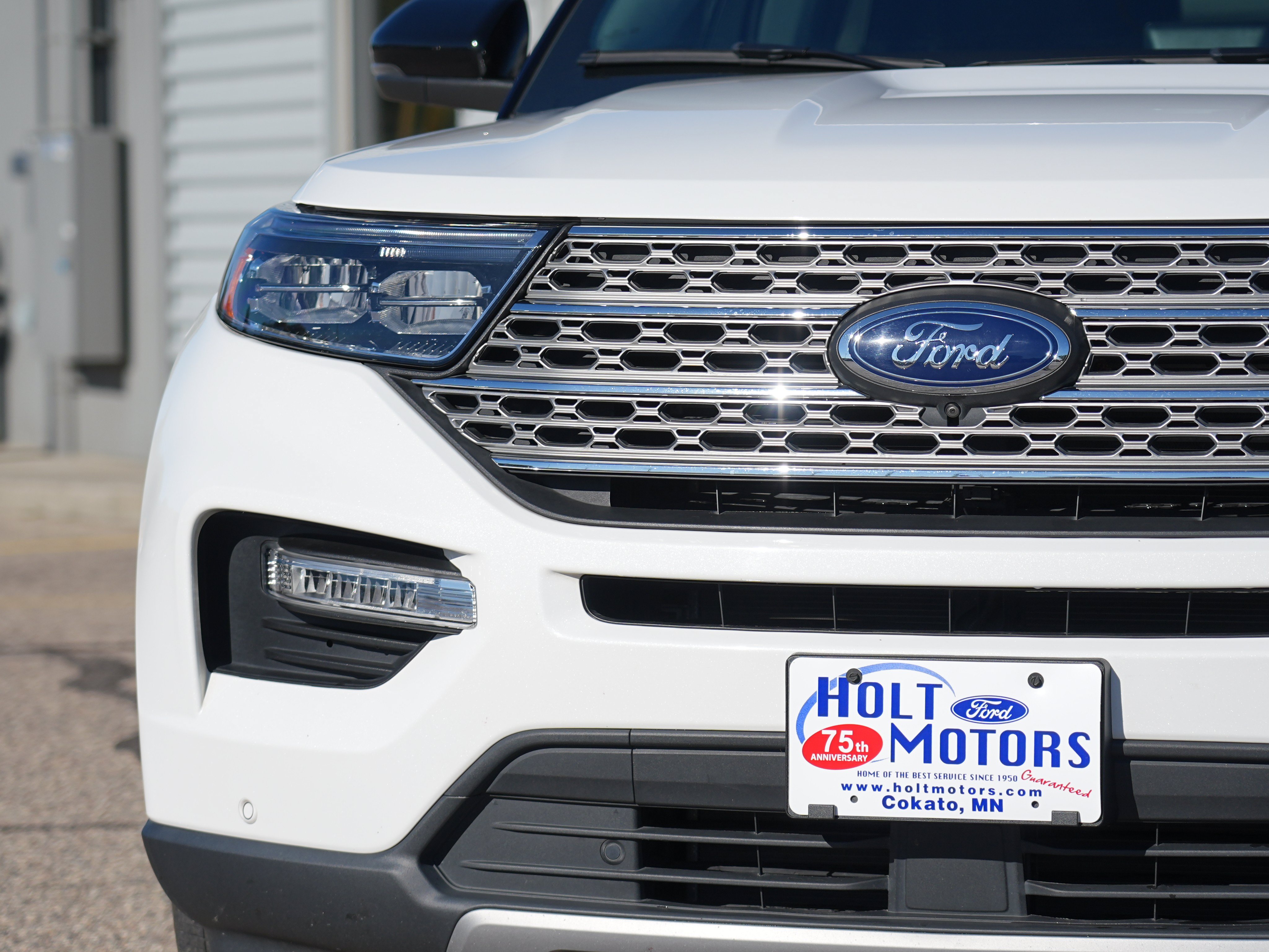 Used 2024 Ford Explorer Limited w/ Limited Technology Package AWD/4WD image 11
