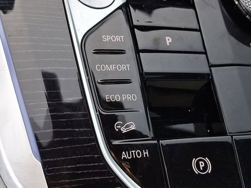 Used 2025 BMW X5 M60i w/ Climate Comfort Package image 19