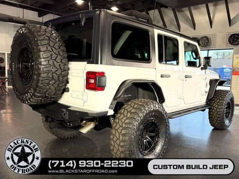 Used 2025 Jeep Wrangler Unlimited Rubicon AWD/4WD image 13