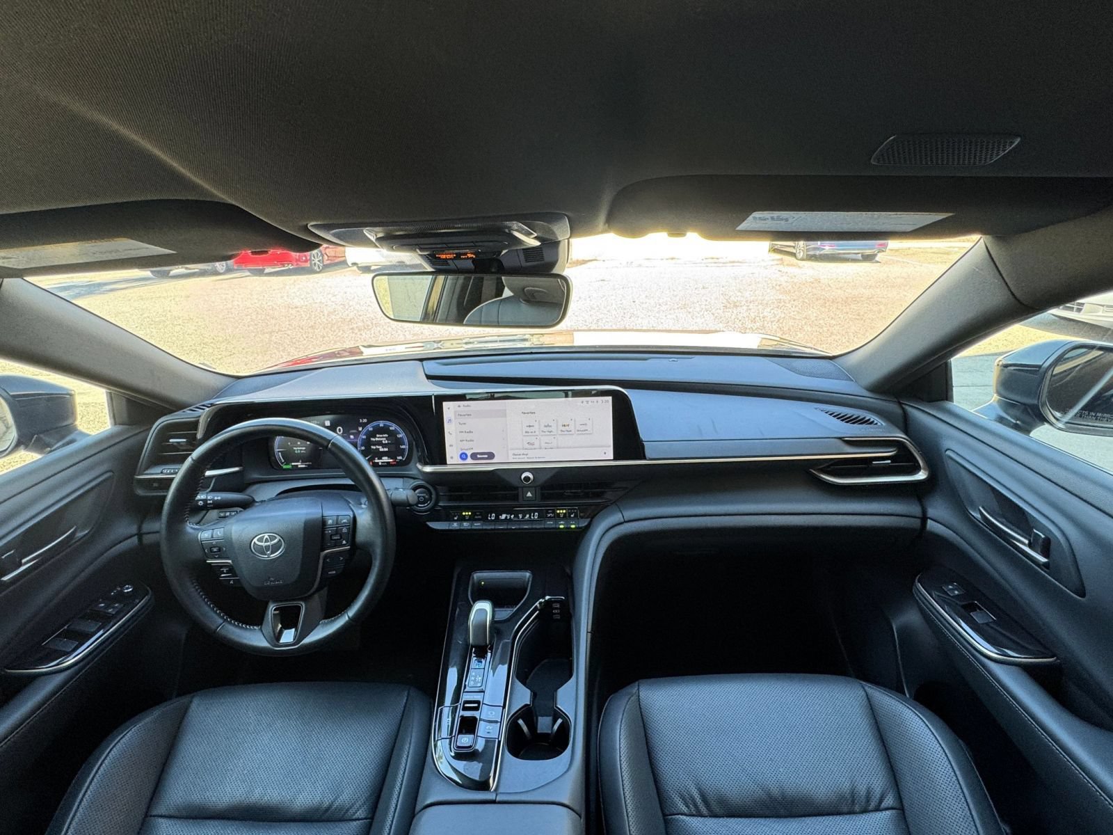Used 2025 Toyota Crown AWD/4WD image 33