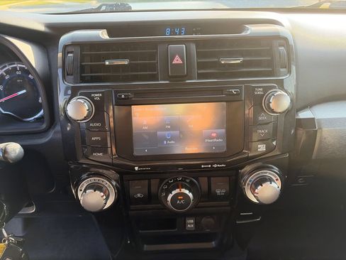 Used 2019 Toyota 4Runner TRD Off-Road Premium AWD/4WD image 21