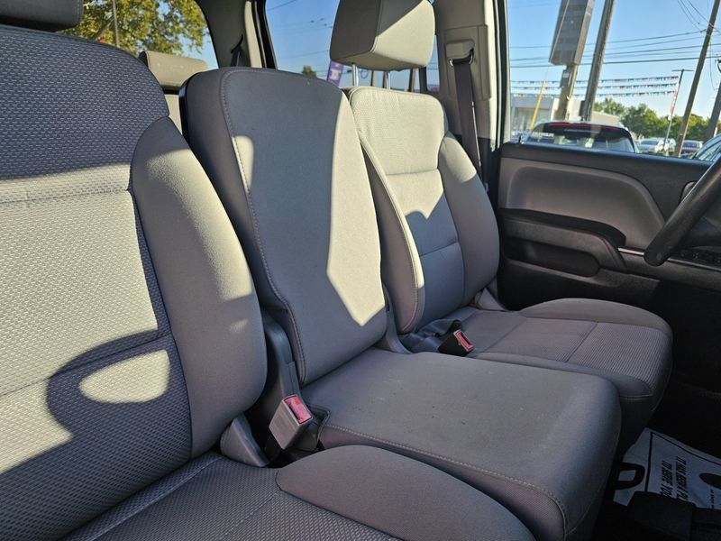 Used 2017 GMC Sierra 2500 4x4 Crew Cab image 28
