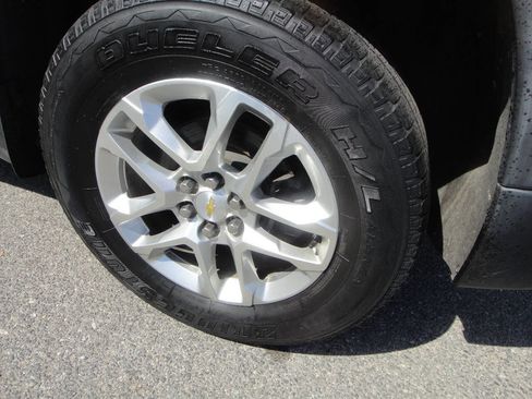 Used 2018 Chevrolet Traverse LT AWD/4WD image 18