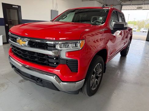 Used 2024 Chevrolet Silverado 1500 LT image 22