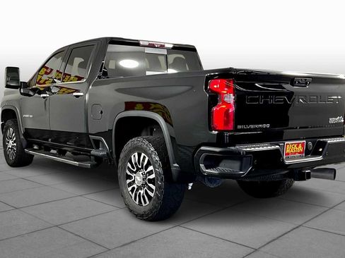 Used 2020 Chevrolet Silverado 2500 High Country w/ Technology Package image 11