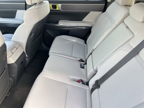 New 2026 Hyundai Santa Fe SE image 16