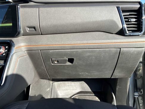 Certified 2024 GMC Sierra 2500 AT4 w/ Technology Package image 29