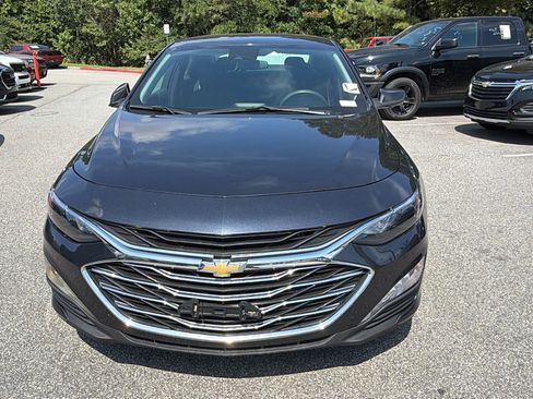 Used 2023 Chevrolet Malibu LT w/ Driver Confidence Package FWD image 3