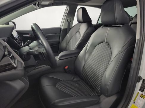 Used 2023 Toyota Camry SE w/ Convenience Package FWD image 15