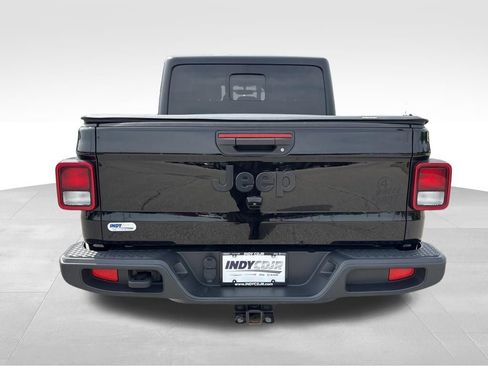 Used 2021 Jeep Gladiator Willys image 5