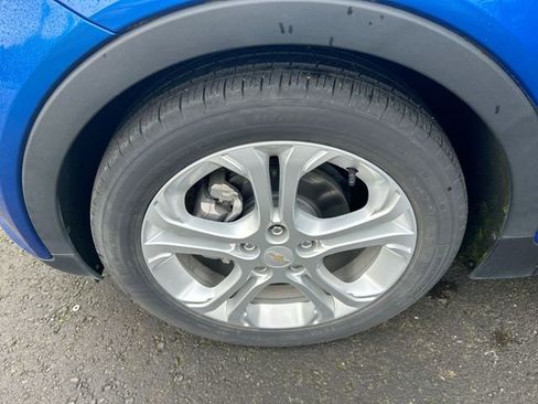 Used 2017 Chevrolet Bolt LT image 30