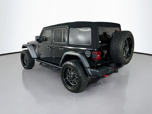 Used 2022 Jeep Wrangler Unlimited Rubicon w/ LED Lighting Group AWD/4WD image 5