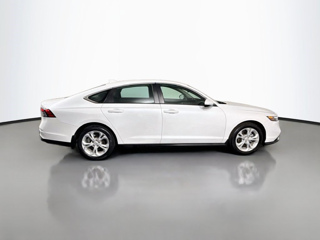 Used 2023 Honda Accord LX image 11