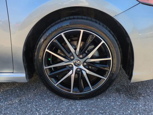 Certified 2022 Toyota Camry SE image 11