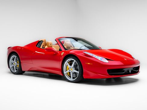 Used 2014 Ferrari 458 Spider RWD image 8