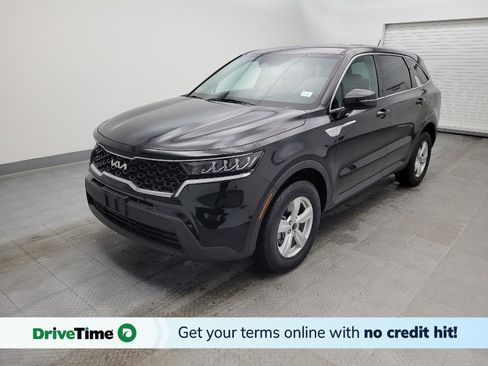 Used 2022 Kia Sorento LX image 1