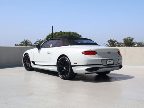 Certified 2024 Bentley Continental GT V8 AWD/4WD image 4