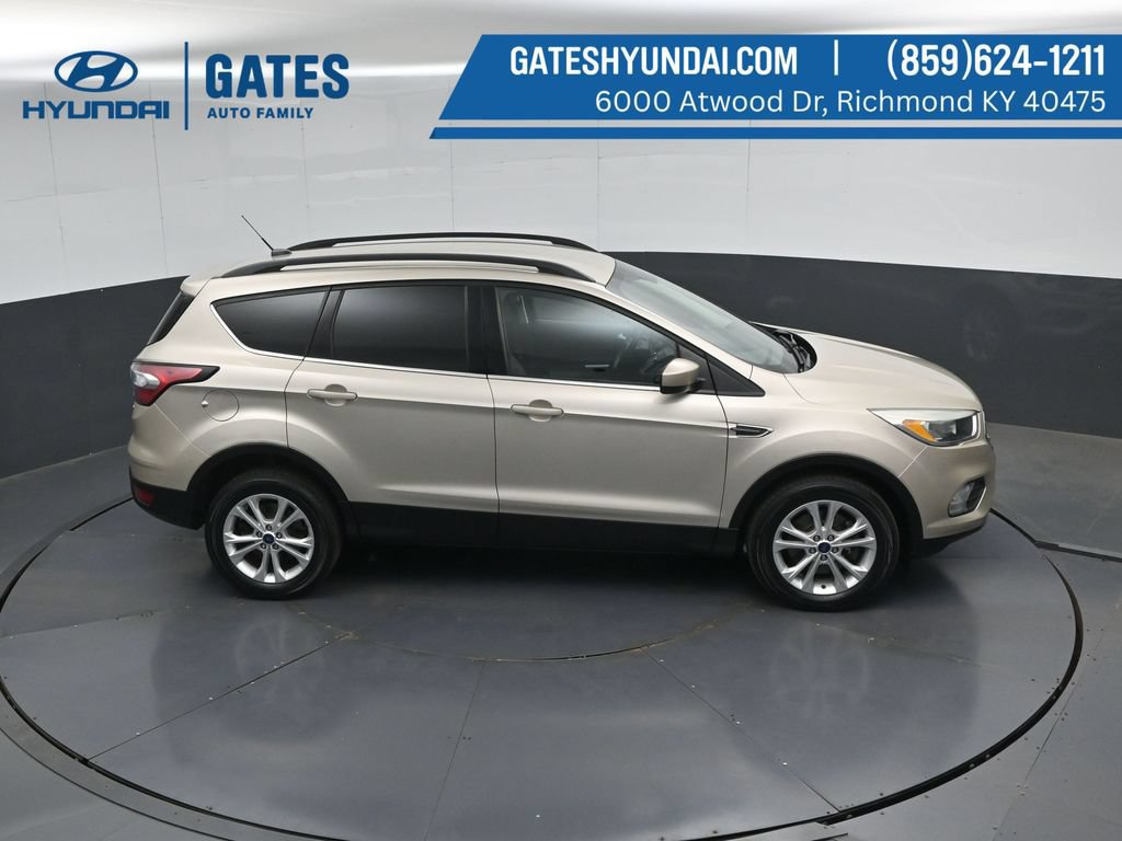 Used 2018 Ford Escape SE AWD/4WD image 45