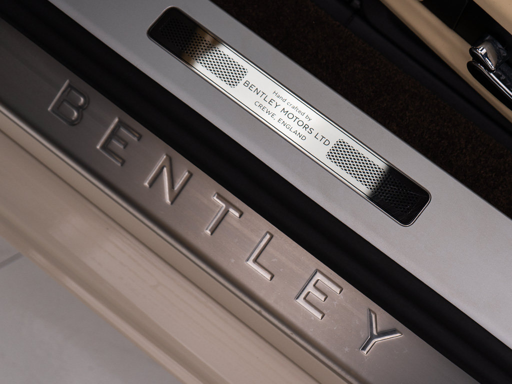 Certified 2022 Bentley Continental GT AWD/4WD image 21